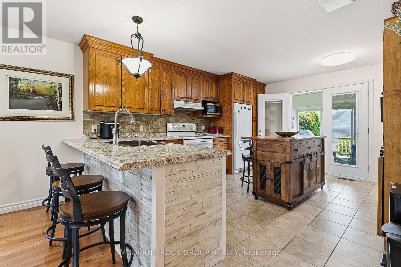 36 HILLCREST DRIVE - Image 15