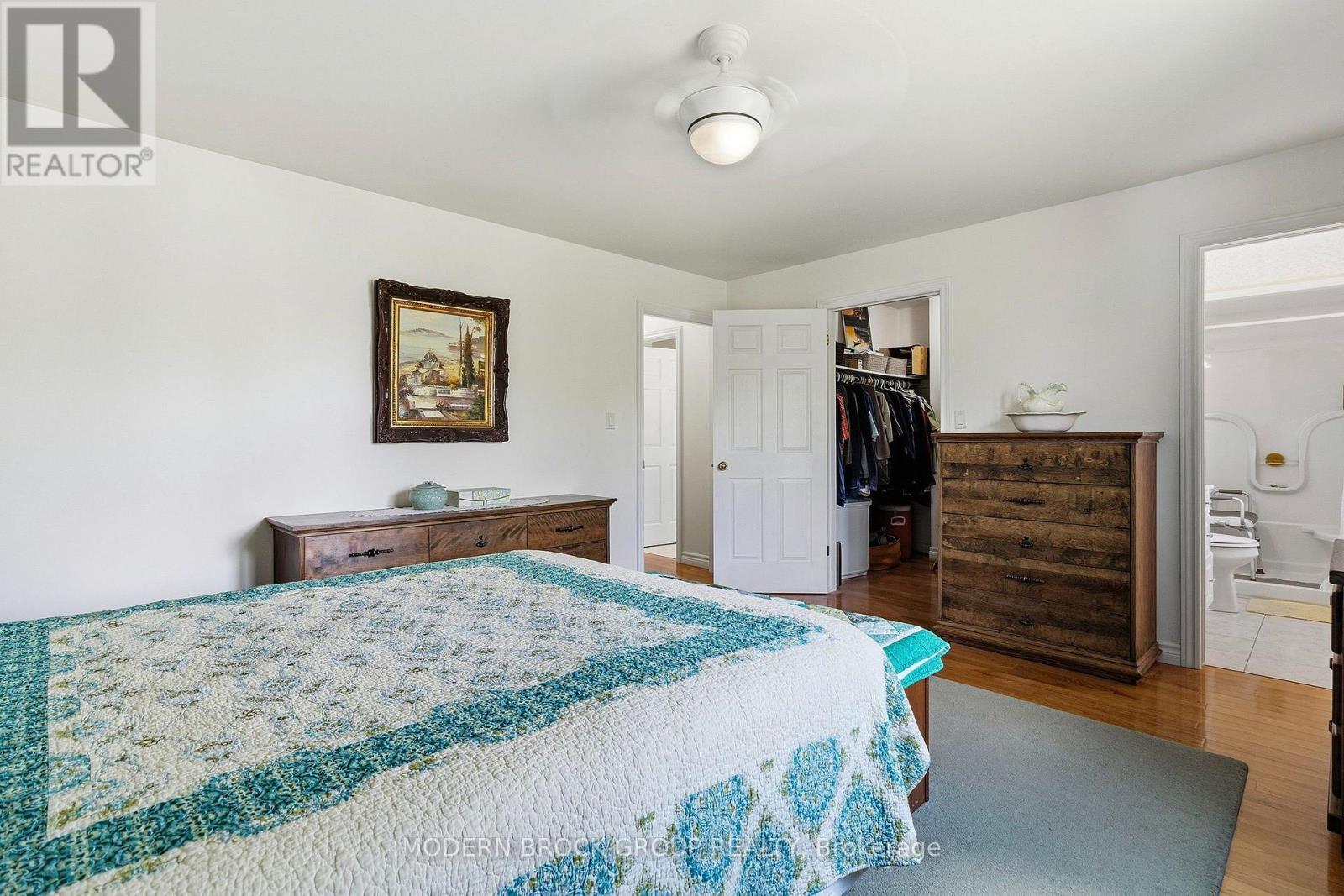 36 HILLCREST DRIVE - Image 24