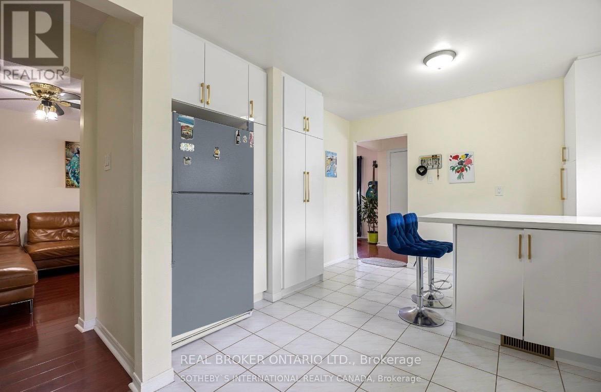 54 MILLHOUSE CRESCENT, Toronto (Rouge) — photo 12