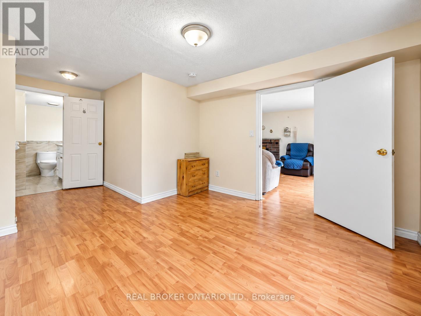 54 MILLHOUSE CRESCENT - 18