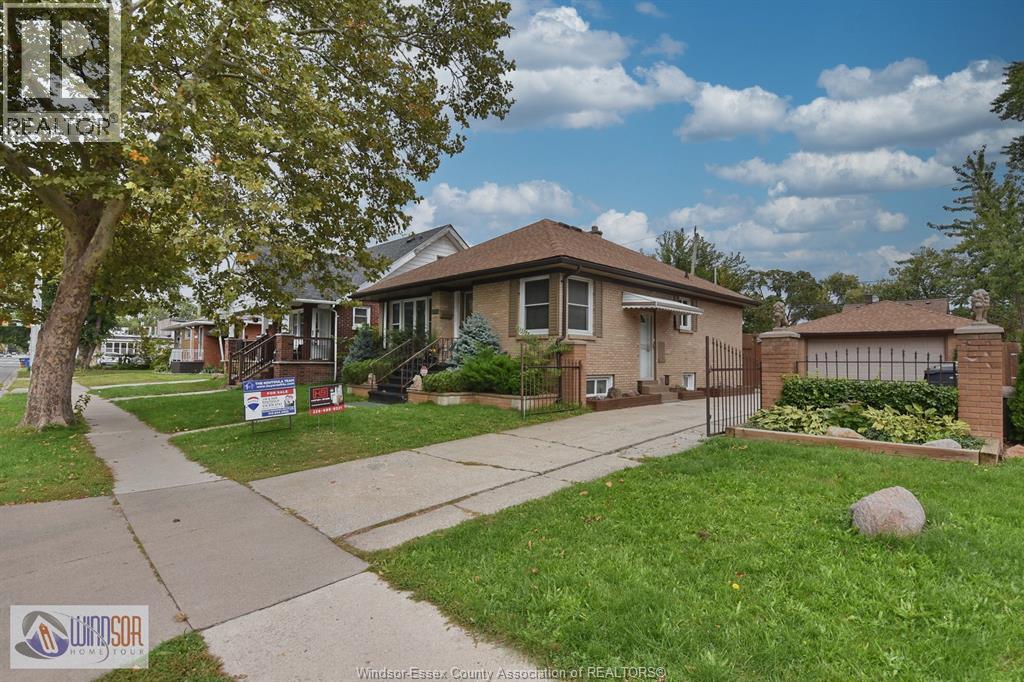 1534 PILLETTE ROAD - 2
