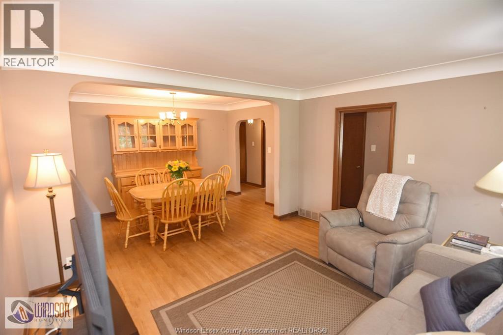 1534 PILLETTE ROAD - 8