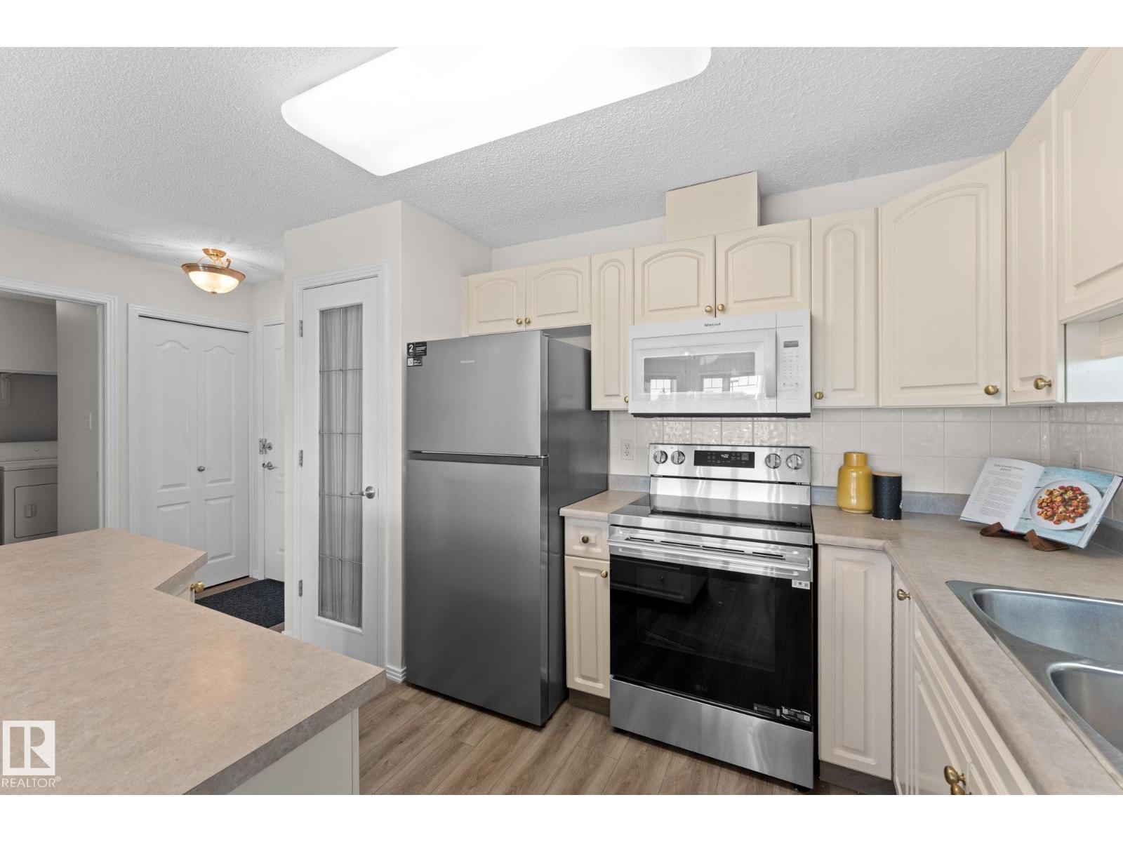 #207 2420 108 ST NW - 6