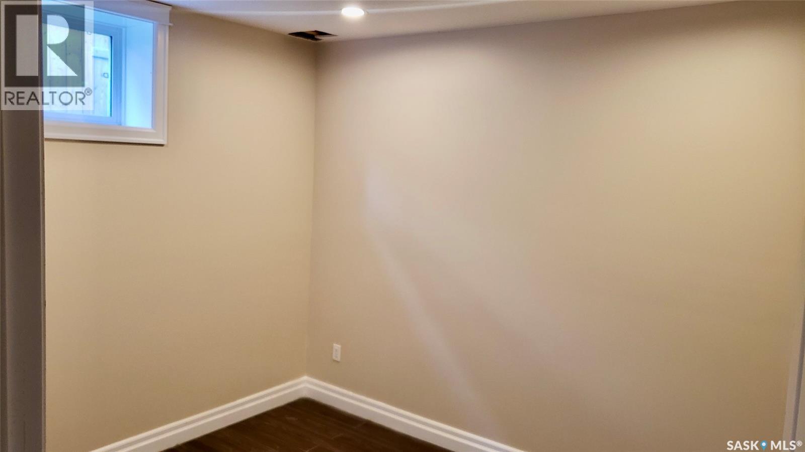 319 Roy CRESCENT - 44