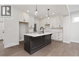 4pc Bathroom - 6319 26 Avenue, Camrose, AB T4V5L8 Photo 6