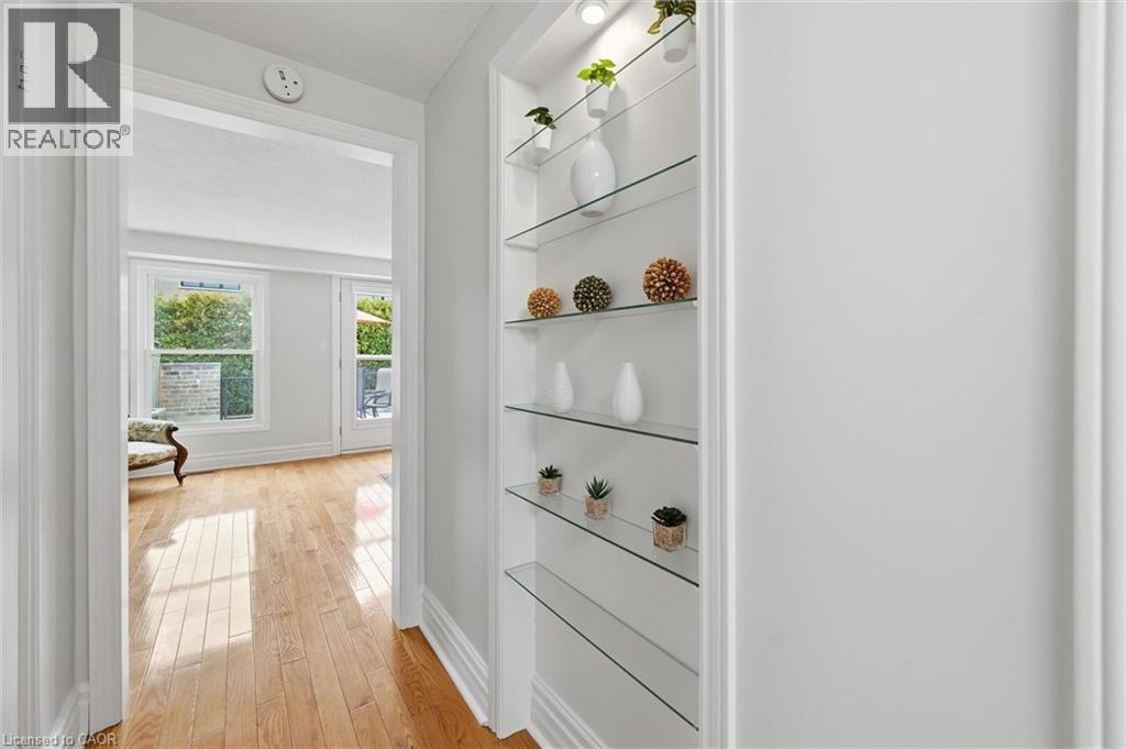 #2 2066 BRANT Street - 11