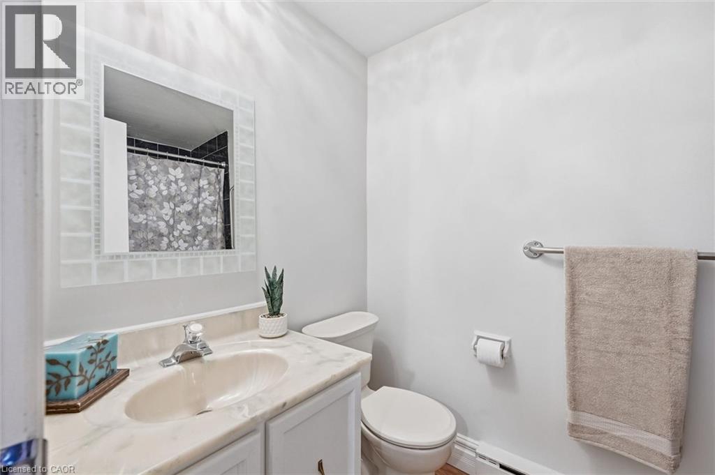 #2 2066 BRANT Street - 20