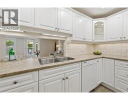 Foyer - 2066 Brant Street Unit# 2, Burlington, ON L7P3A6 Photo 10