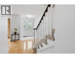 4pc Ensuite bath - 2066 Brant Street Unit# 2, Burlington, ON L7P3A6 Photo 6