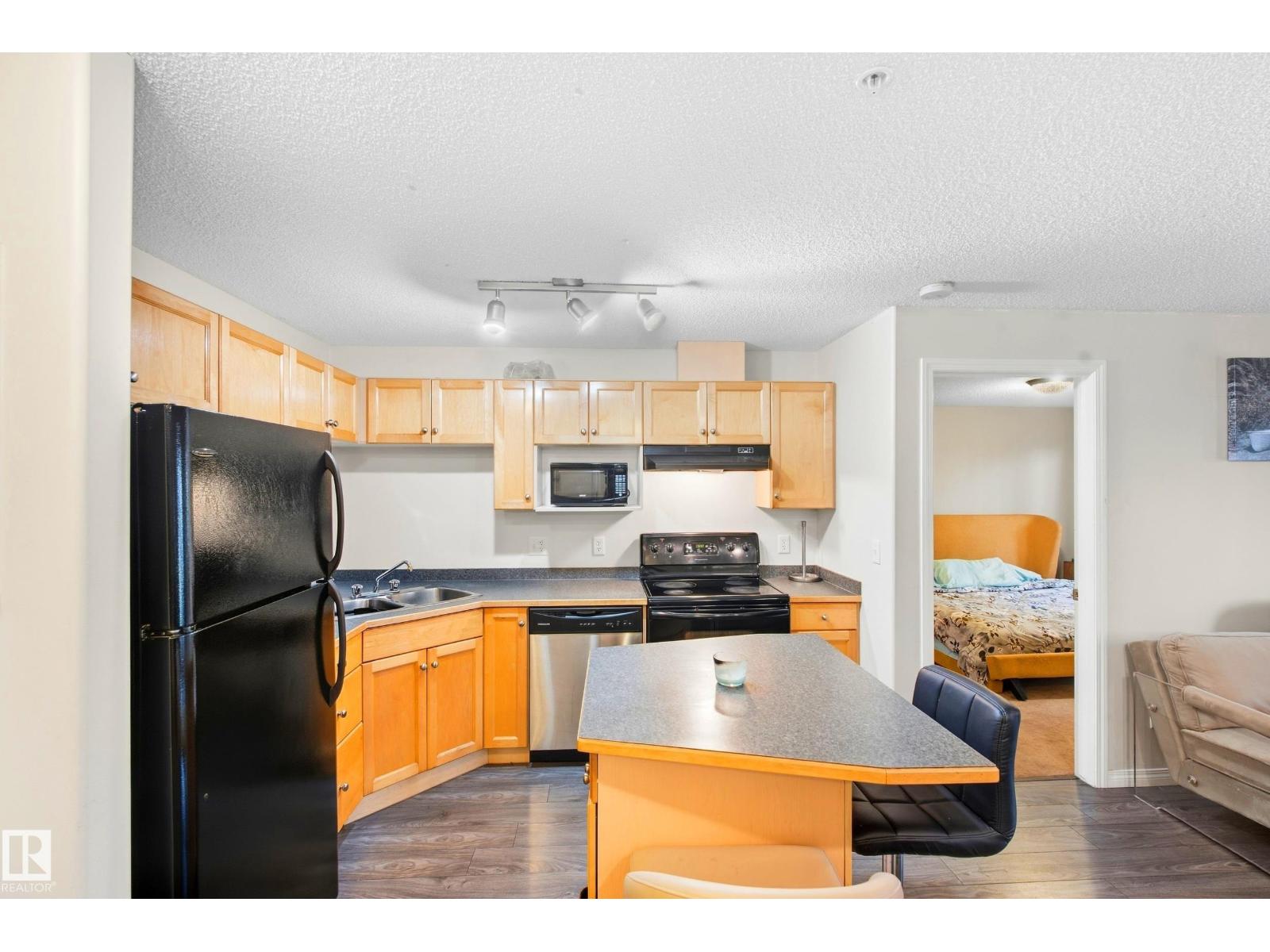 #203 245 EDWARDS DR SW - 17