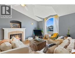 3pc Bathroom - 9830 67 Avenue, Grande Prairie, AB T8W2T3 Photo 7