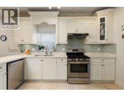 1176 E King Edward Avenue, Vancouver, BC V5V2G2 Photo 12