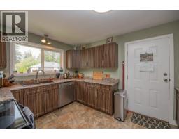 Living room - 2250 Leblanc Street, Lumby, BC V0E2G0 Photo 11