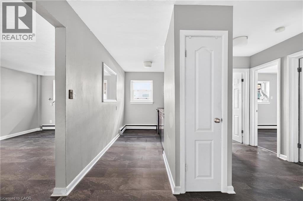 3 APPLEWOOD Avenue Unit# 1, Stoney Creek — photo 8
