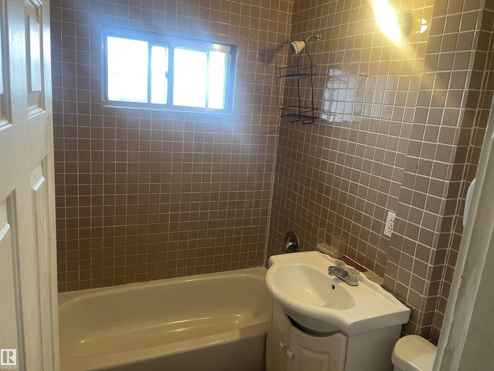 11444 97 ST NW - 28