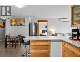 Living room - 401, 160 Kananaskis Way, Canmore, AB T1W3E2 Photo 7