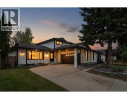 816 Lake Ontario Drive SE - photo 2