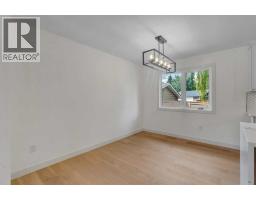 4pc Bathroom - 816 Lake Ontario Drive Se, Calgary, AB T2J3J9 Photo 7