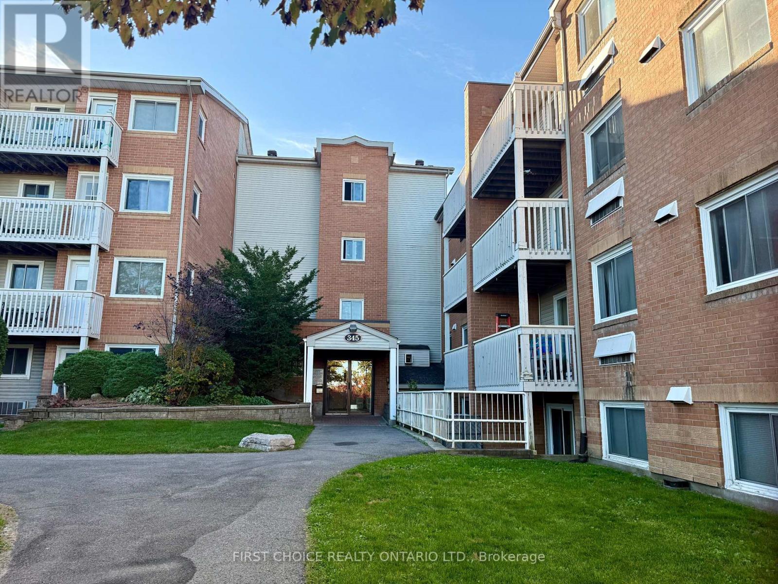 316 - 345 CENTRUM BOULEVARD, Ottawa