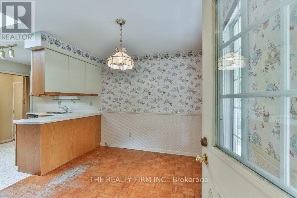 579 BOLER ROAD, London South (South K) — photo 10