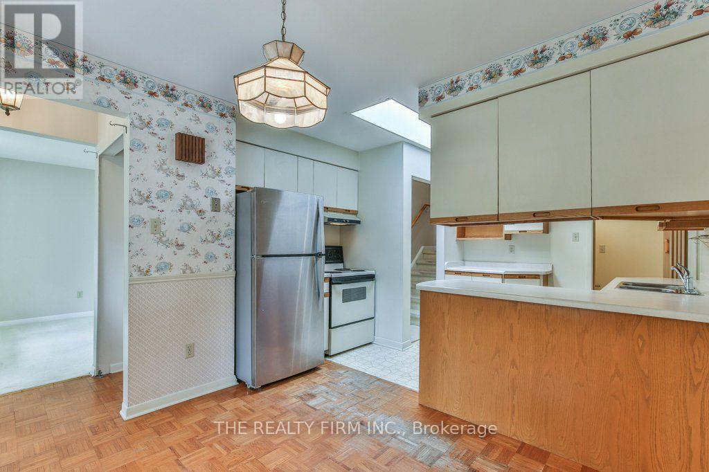579 BOLER ROAD, London South (South K) — photo 12