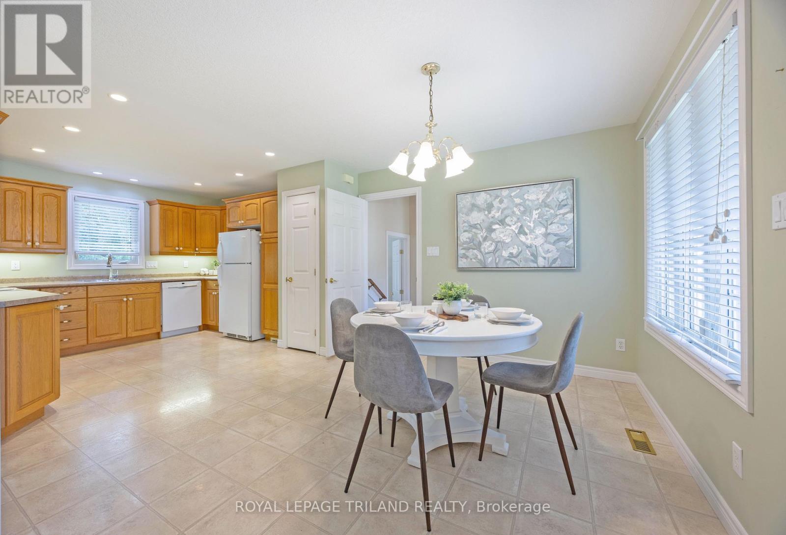 10001 WELLINGTON ROAD, Southwold (Lynhurst) — photo 11
