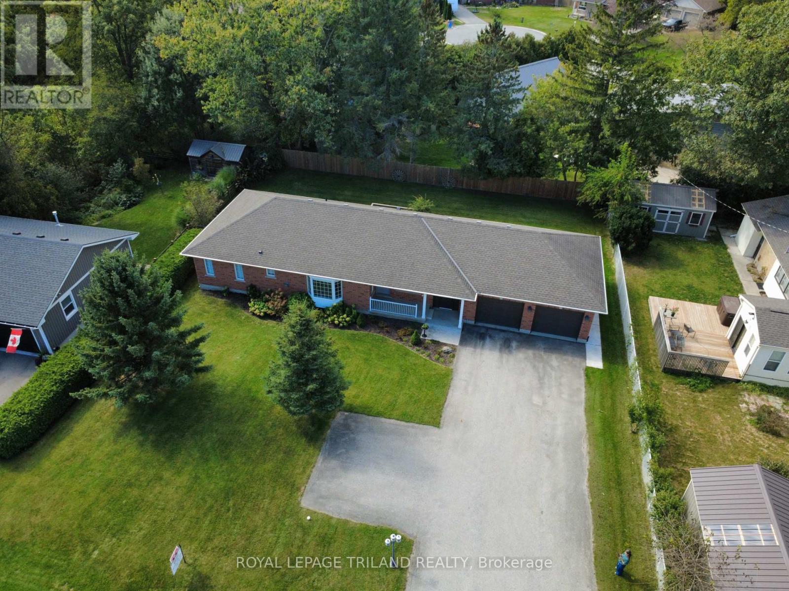 10001 WELLINGTON ROAD, Southwold (Lynhurst) — photo 4