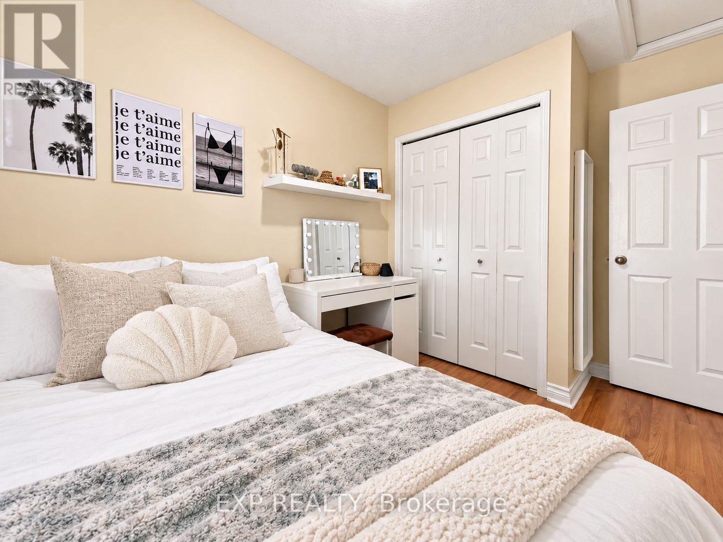 #223 90 EDENVALE DRIVE - 33