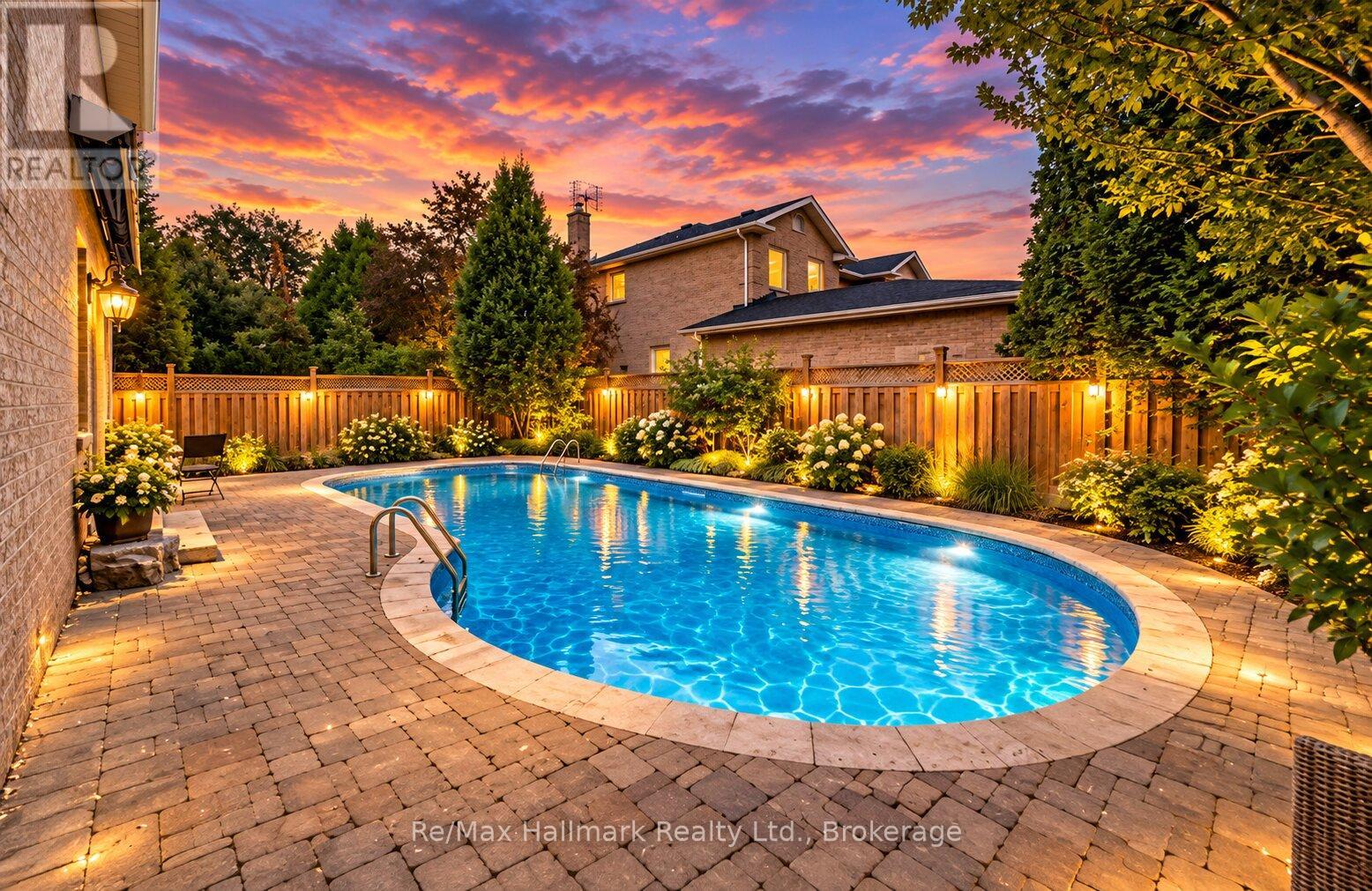 500 BLENHEIM CRESCENT - 4