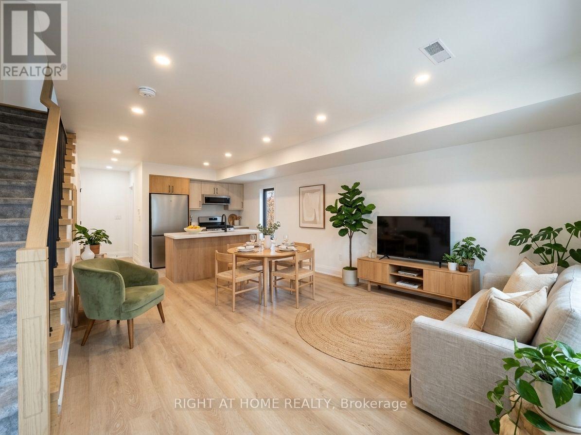 #3 - 151 GLEDHILL AVENUE, Toronto (Woodbine-Lumsden) — photo 3
