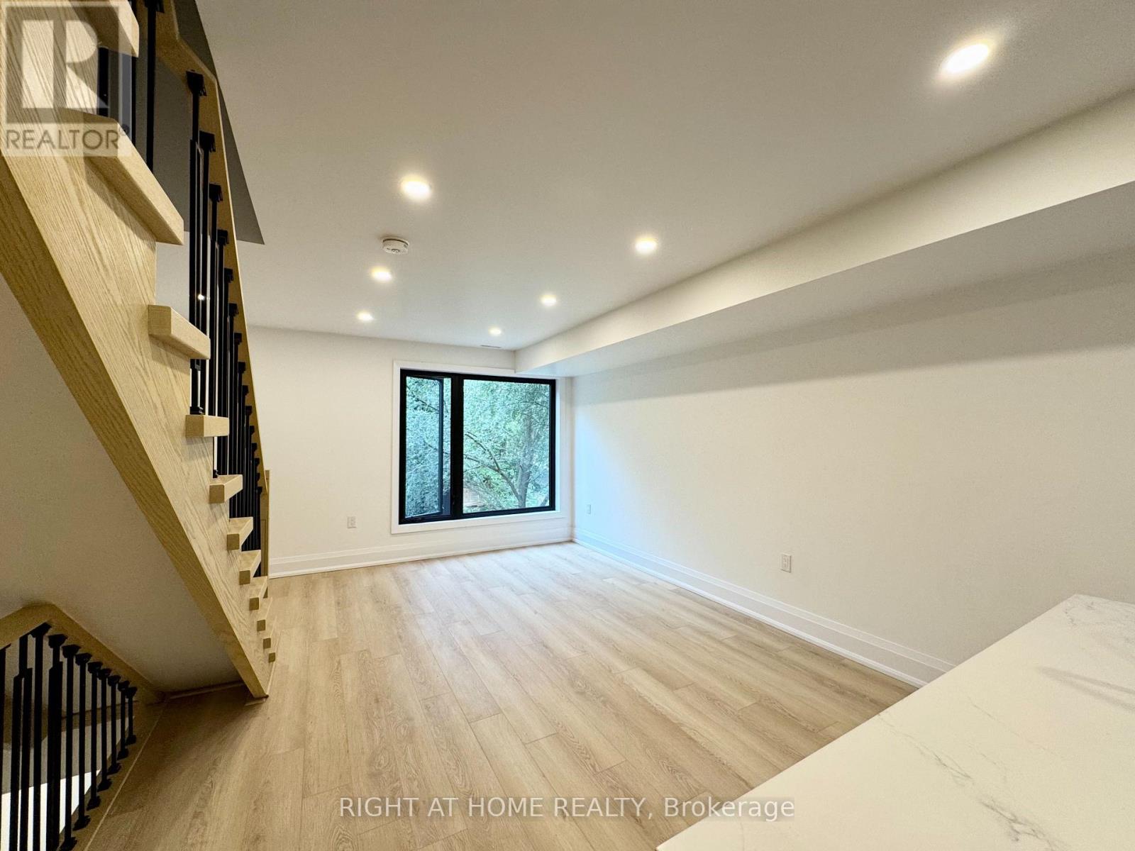 #4 - 151 GLEDHILL AVENUE, Toronto (Woodbine-Lumsden) — photo 5