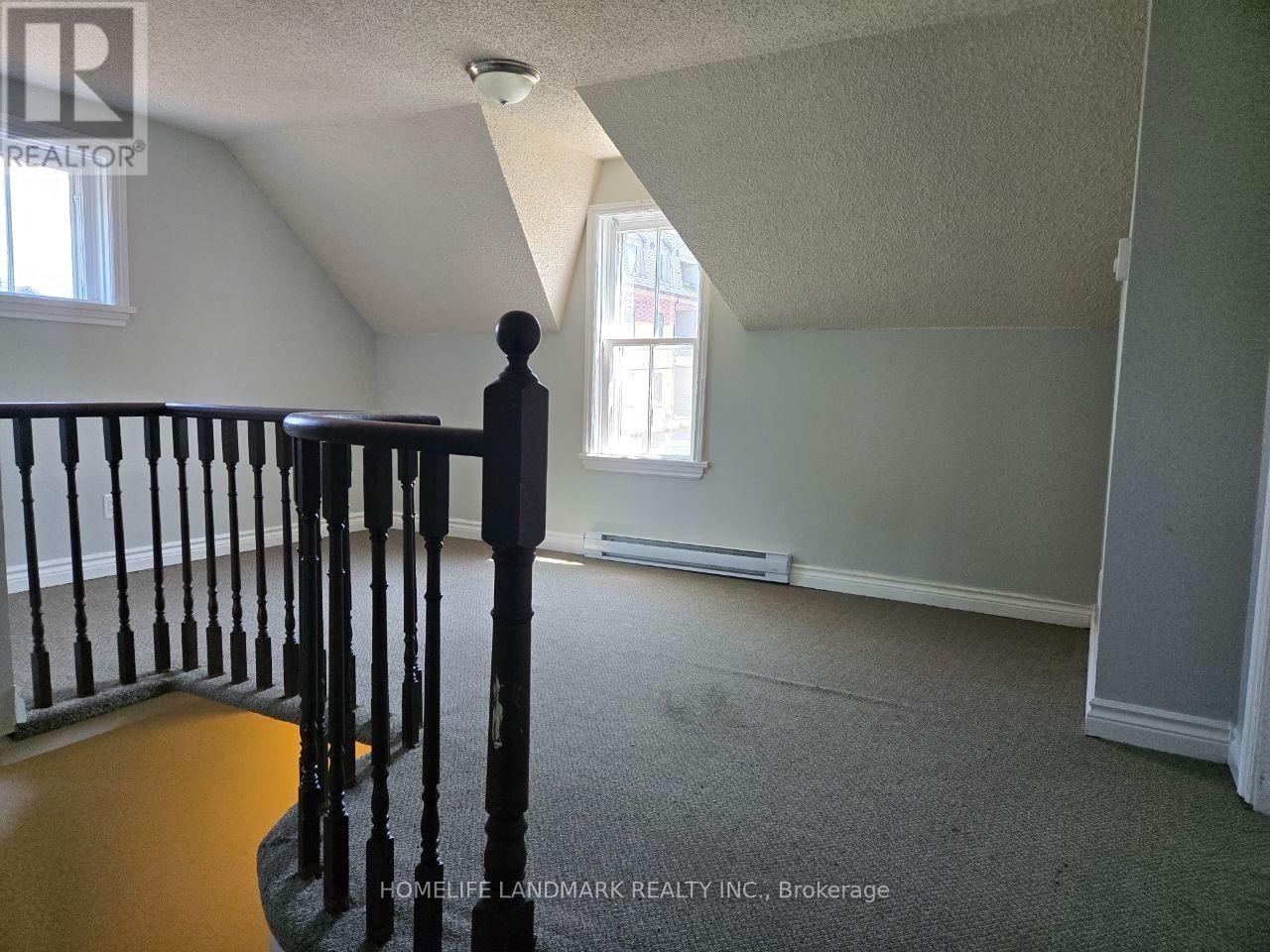 2 - 22 CENTRE STREET, Aurora (Aurora Village) — photo 5