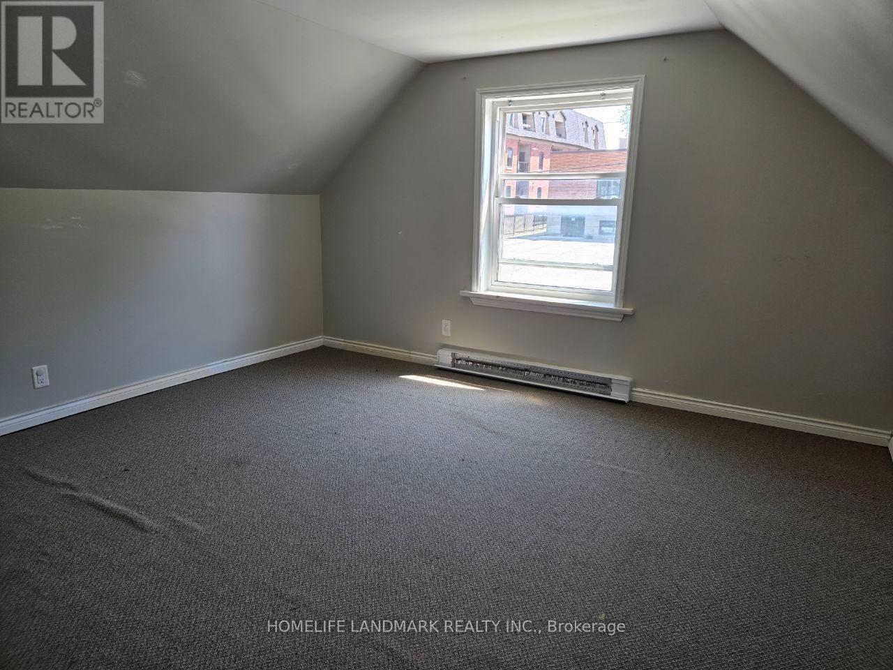 2 - 22 CENTRE STREET, Aurora (Aurora Village) — photo 8