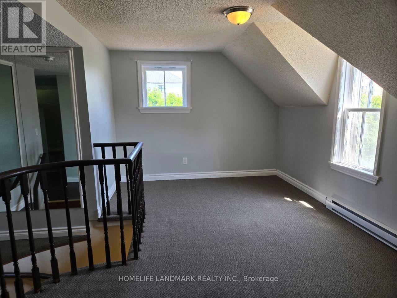 2 - 22 CENTRE STREET, Aurora (Aurora Village) — photo 9