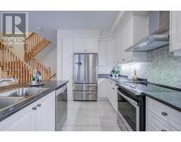 202 Vivant Street, Newmarket, ON L3X0K7 Photo 18