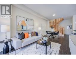 202 Vivant Street, Newmarket, ON L3X0K7 Photo 25
