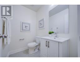202 Vivant Street, Newmarket, ON L3X0K7 Photo 30