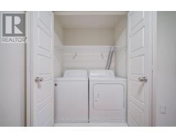 202 Vivant Street, Newmarket, ON L3X0K7 Photo 33