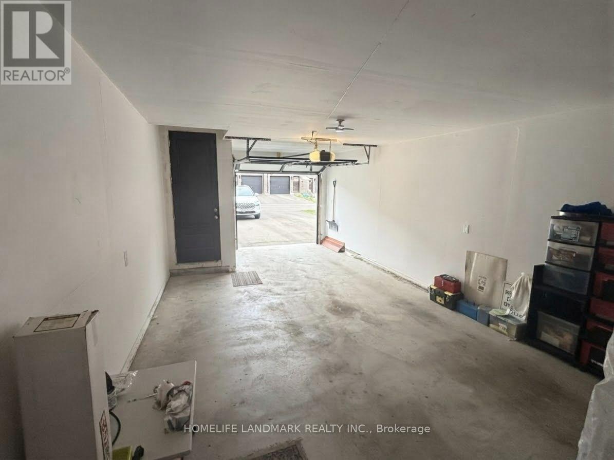 94 Stauffer Crescent — photo 33