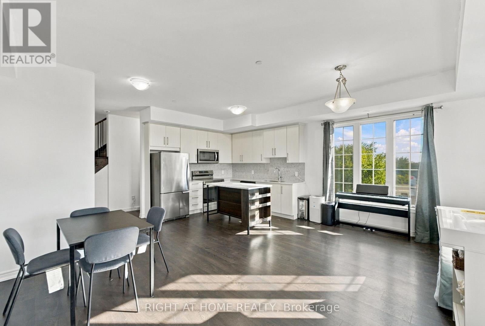 #28 2199 LILLYKIN STREET - 10