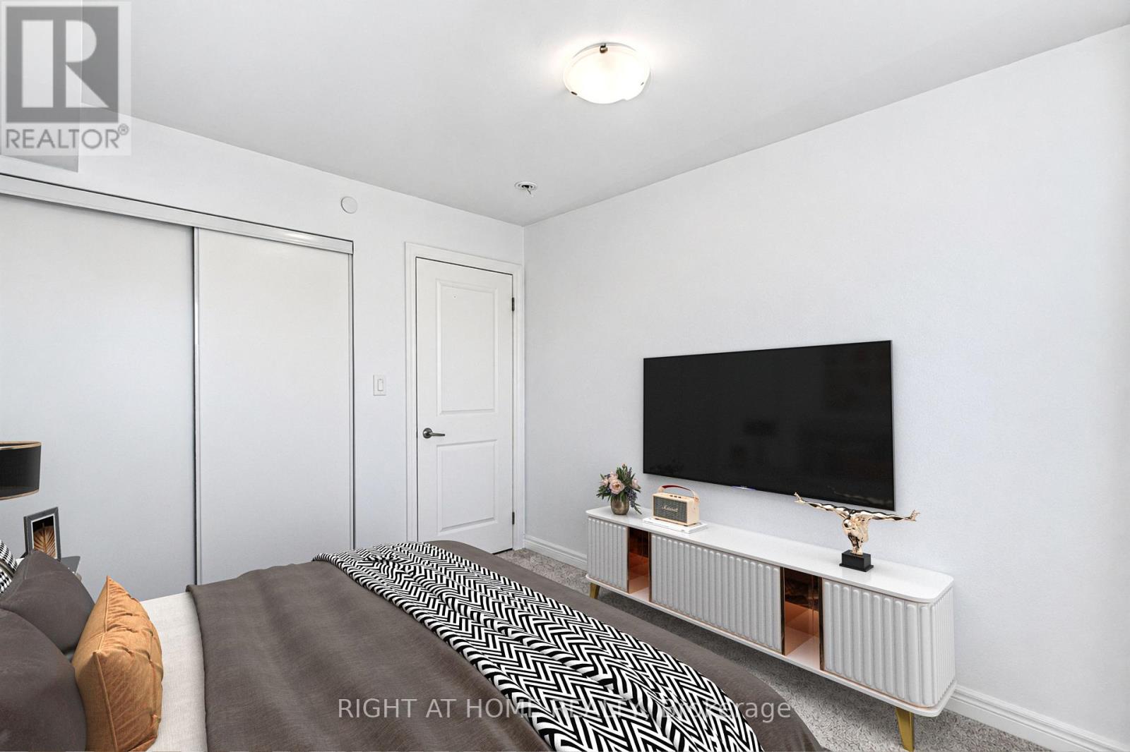 #28 2199 LILLYKIN STREET - 22