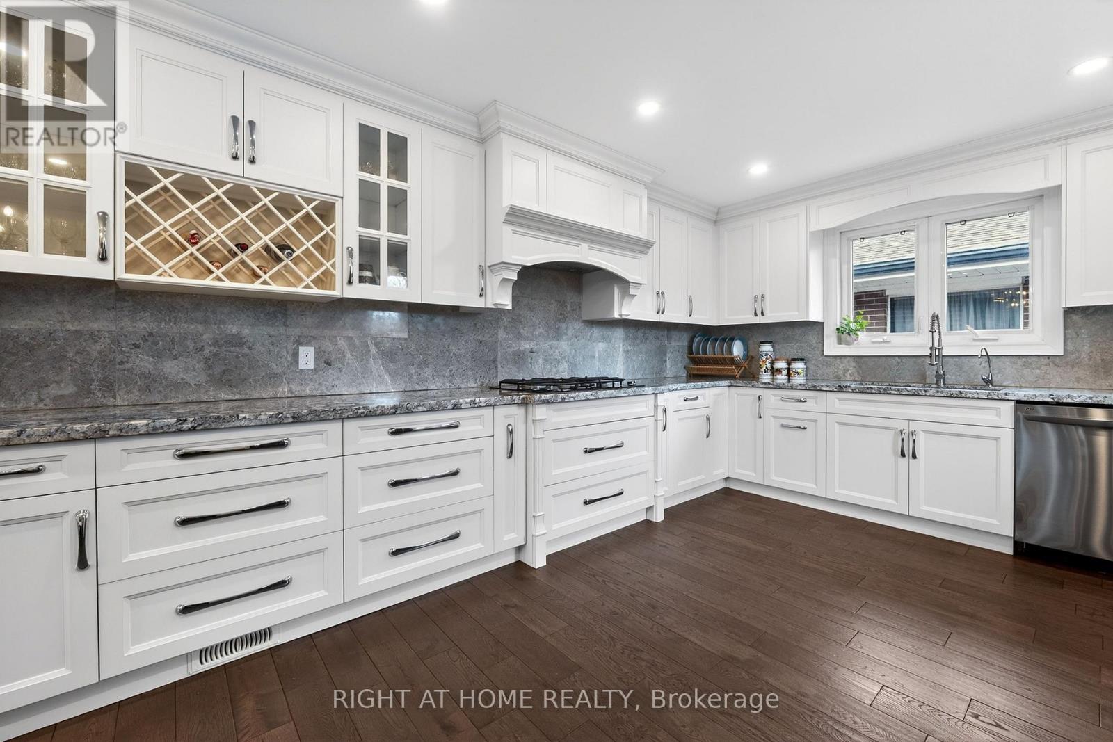 397 MAPLE LEAF DRIVE - 13
