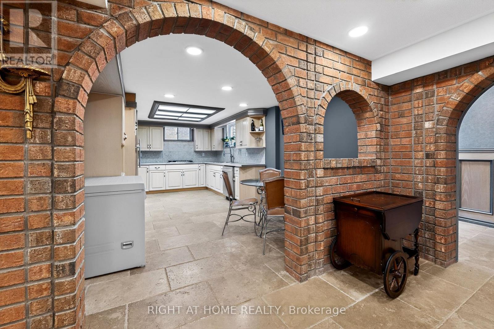 397 Maple Leaf Drive, Toronto, ON photo 30