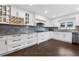 397 Maple Leaf Drive, Toronto, ON M6L1P4 Photo 13