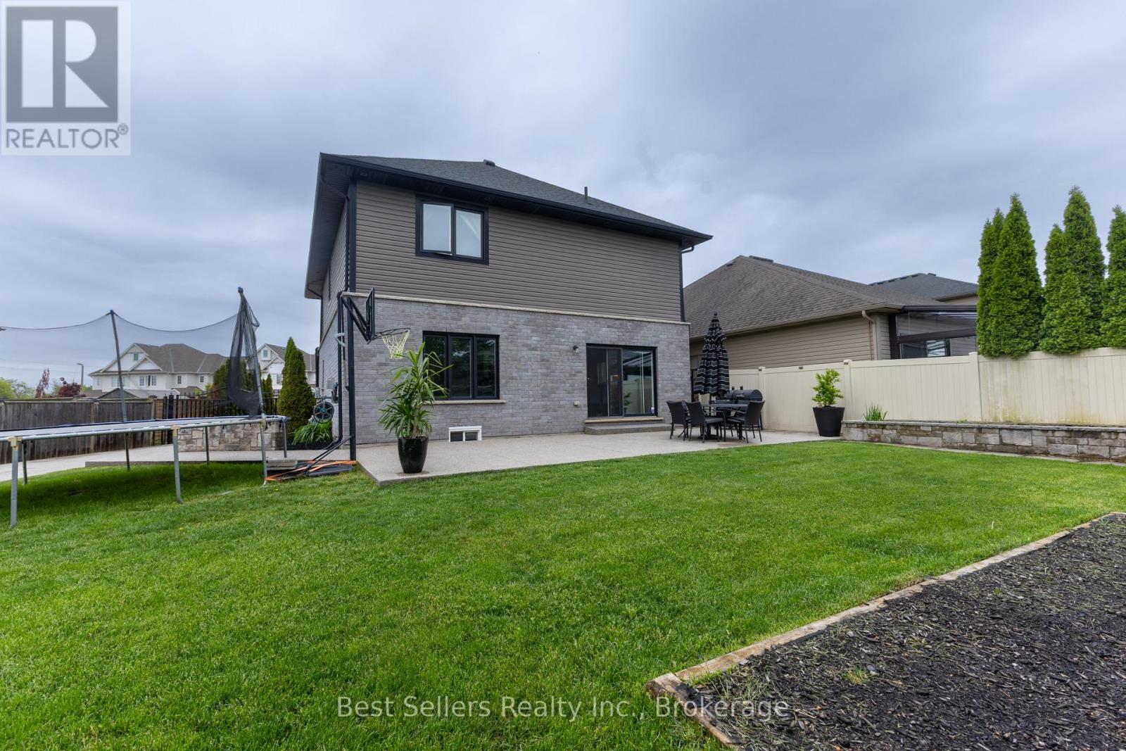 214 CARDINAL CRESCENT, Welland (Coyle Creek) — photo 7