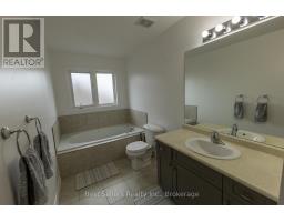 214 Cardinal Crescent, Welland, ON L3C0B1 Photo 34