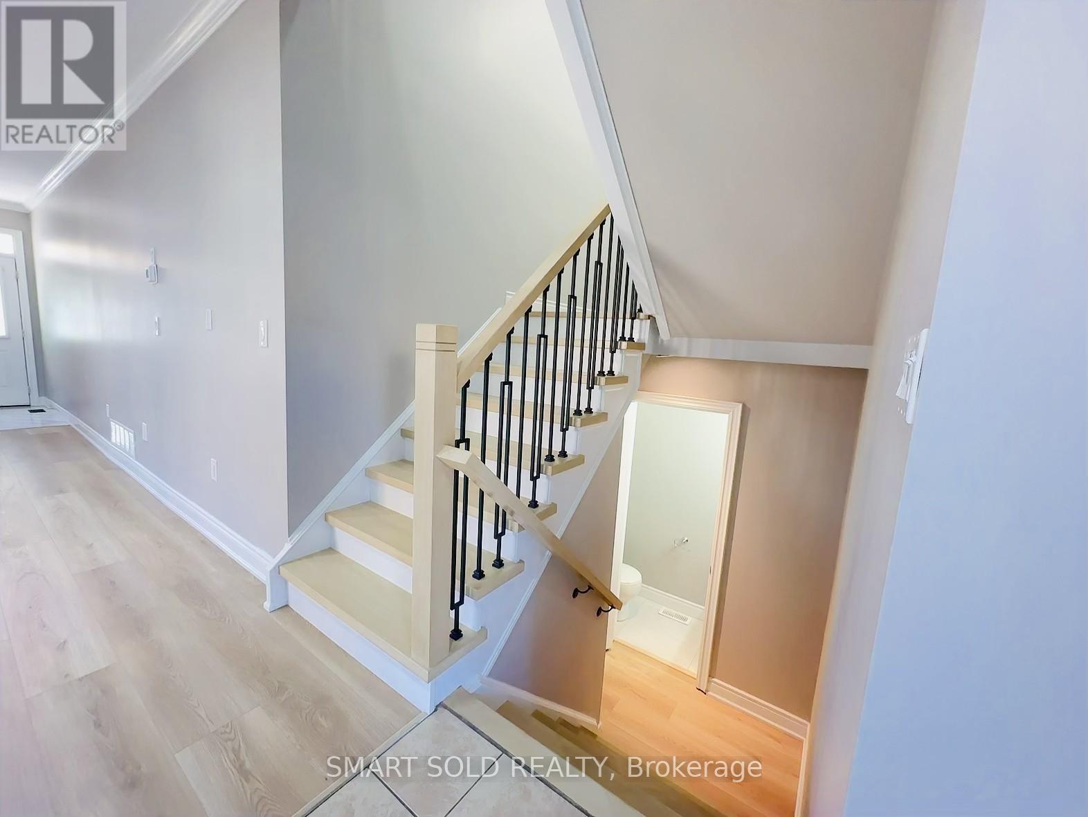 80 GREENSTEM CRESCENT, Hamilton (Winona Park) — photo 8
