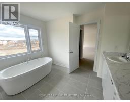 16 Rosanne Circ, Wasaga Beach, ON L9Z0L4 Photo 22