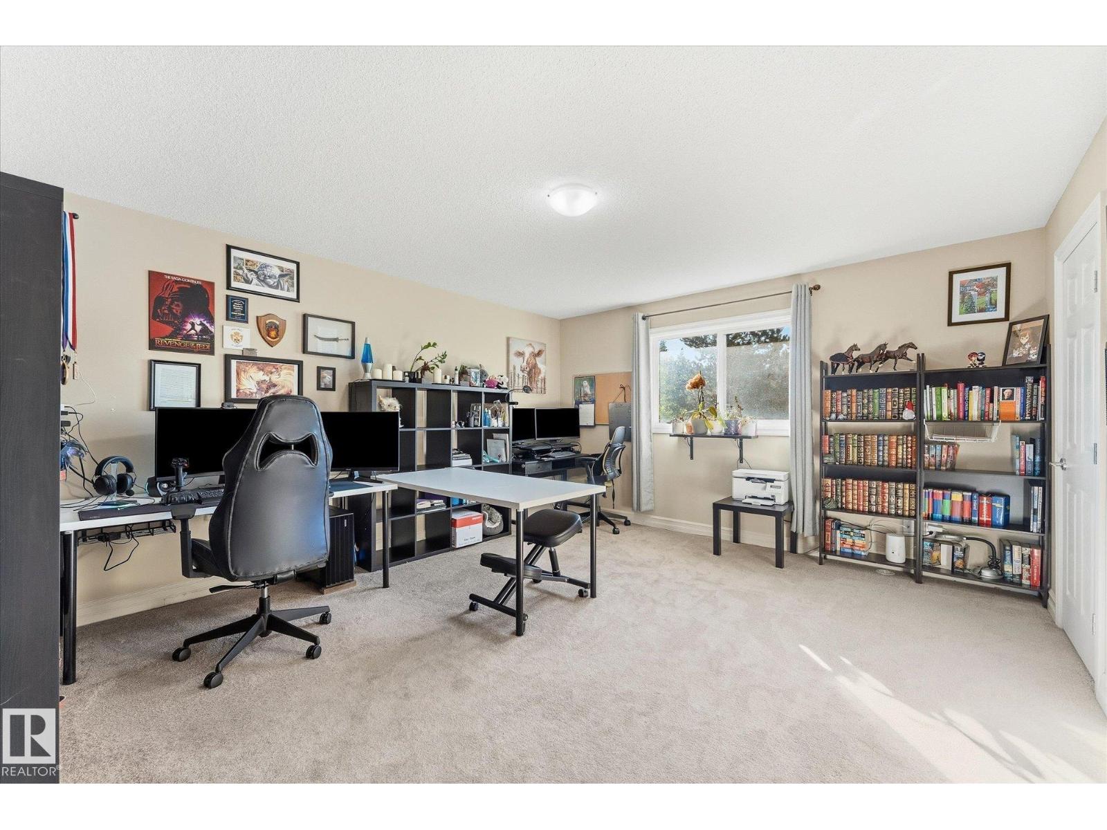#39 219 CHARLOTTE WY - 24