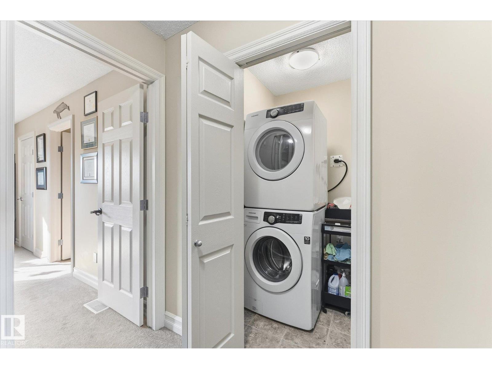 #39 219 CHARLOTTE WY - 28